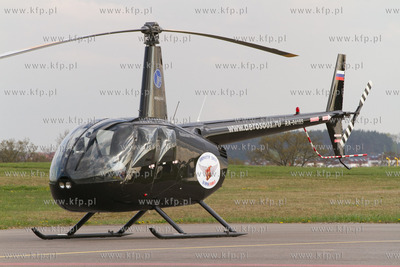 Gdansk Rebiechowo. Nz. Smiglowce Robinson R44. Wizyta...