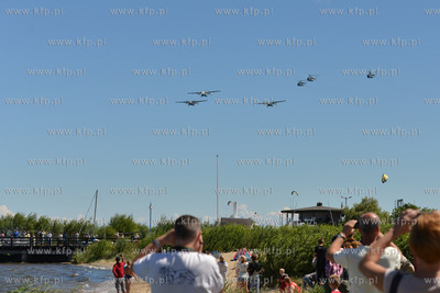 Festyn rodzinny w Pucku z okazji swieta lotnictwa morskiego....