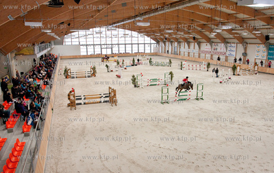 Pierwsze Zawody Ogolnopolskie w nowej hali Hipodromu...