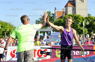 Sopot Plac Zdrojowy. Molo. XXIX Konkurs Tyczka na Molo....
