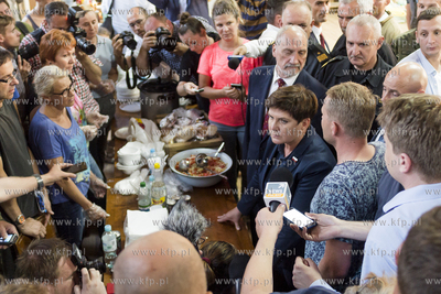 Remiza strażacka w Brusach. Wizyta Premier RP Beaty...