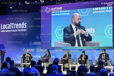 Sopot. Centrum Konferencyjne Sheraton. Samorzadowy...