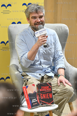 Miejska Biblioteka Publiczna - Sopoteka. Cykl Czytaj...