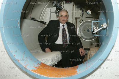 Akademia Medyczna Gdansk, Instytut Medycyny Tropikalnej,...