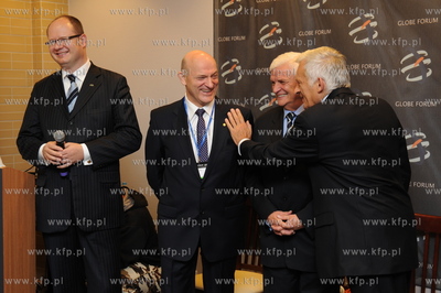 Gdansk, GLOBE FORUM 2009. Nz od lewej: Pawel Adamowicz...