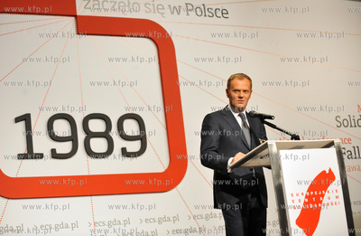 Obchody 20. rocznicy odzyskania wolnosci i upadku komunizmu....