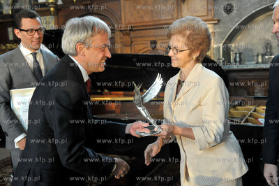 Gdansk, Dwor Artusa. Rozdanie nagrod, Instytutu Lecha...