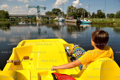 Wisla Krolewiecka. Most zwodzony w Sztutowie na szlaku...