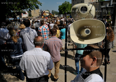 Uroczystosci i procesja Bozego Ciala w parafii sw....