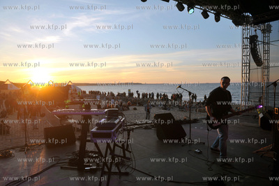 Flader Festiwal odbywajacy sie na plazy w Gdansku Brzeznie....