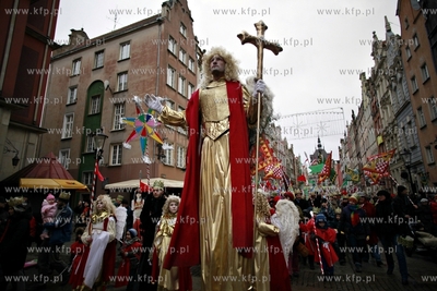 Orszak trzech kroli przeszedl ulicami Gdanska.
06.01.2012
fot....