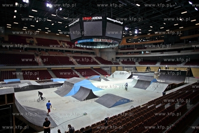 Ergo Arena prawie gotowa na zawody sportow ekstremalnych...