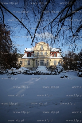 Sopot. Belwederek przy ul. Adama Mickiewicza.
14.01.2013
fot....