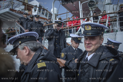 Powrót do portu w Gdyni żaglowca Dar Młodzieży...