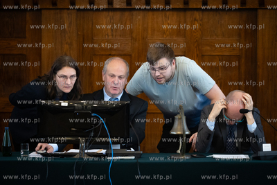 Sesja Rady Miasta Sopotu. Nz. przewodniczący Rady...