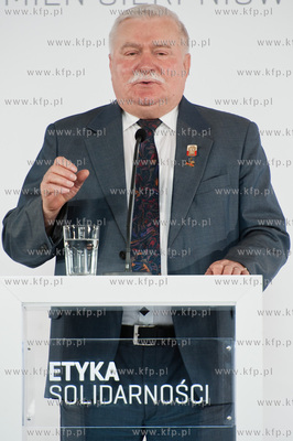 Gdansk. Dwor Artusa. Spotkanie pt Etyka solidarnosci...