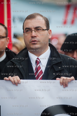 Gdansk. Marsz sympatykow Prawa i Sprawiedliwosci oraz...