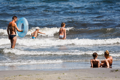 Gdynia. Upalny, sloneczny, wakacyjny dzien na plazy...