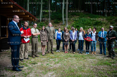 Gdansk. Oliwa. Lesniczowka Wroblowka. Wypuszczenie...