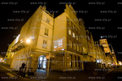 Gdansk. Kamienica na rogu ul. Piwnej i ul. Kolodziejskiej....