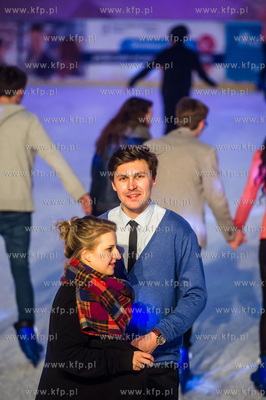 Lodowisko Miejskie w Gdansku. Walentynki w stylu Retro,...