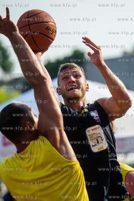 Plac Przyjaciol Sopotu. Bosch Streetball 3x3 Grand...