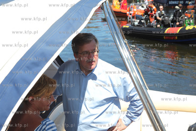 Mrzezyno Bronislaw Komorowski kandydat na Prezydenta...