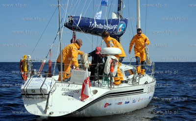 Gdynia. Pozegnanie kpt. Krystiana Szypki, ktory na...