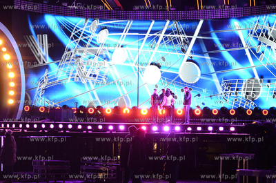 Gdynia - Skwer Kosciuszki. Rozpoczely sie proby przed...