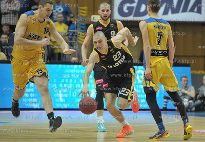 Gdynia. Hala Gdynia. 25. derby Trojmiasta Asseco Gdynia...