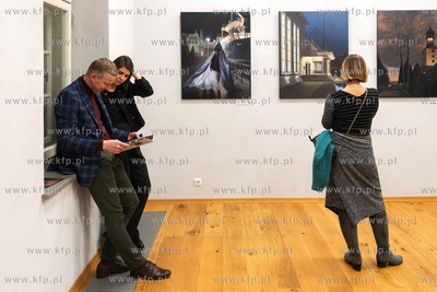 Wernisaż wystawy malarstwa Magdaleny Tuźnik „Trójmiasto....