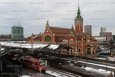 Dworzec PKP Gdańsk Główny, widok od strony ulicy...