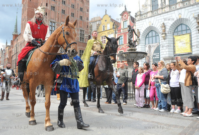 Uroczysta parada z okazji Swieta Miasta. Wjazd krola...