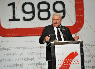 Obchody 20. rocznicy odzyskania wolnosci i upadku komunizmu....