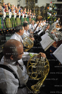 Koncert koled w wykonaniu zespolu Mazowsze w kosciele...