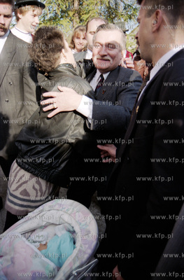 Wizyta prezydenta Lecha Walesy w Dziemianach na Kaszubach...