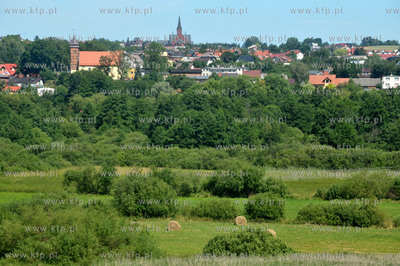 Zukowo. Widok od strony wsi Otomino. 18.07.2014 Fot....