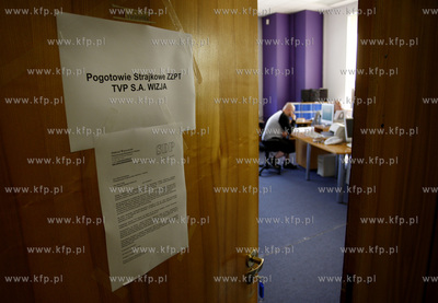 Budynek Telewizji Gdansk. Pogotowie strajkowe w zwiazku...