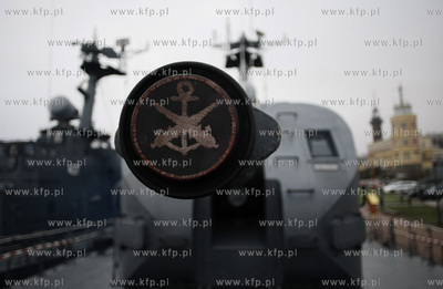 Gdansk. Okrety - ORP Metalowiec, ORP Rolnik i ORP Orkan...