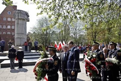 Gdansk, Podwale Staromiejskie. Uroczystoci z okazji...
