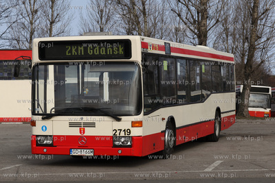 Zajezdnia autobusowa ZKM przy ul. Hallera w Gdańsku....