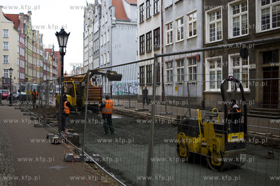 Wymiana nawierzchni ulicy Chlebnickiej w Gdańsku.
20.02.2017
fot....