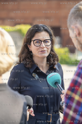 Konferencja prasowa podczas której przedstawione zostały...