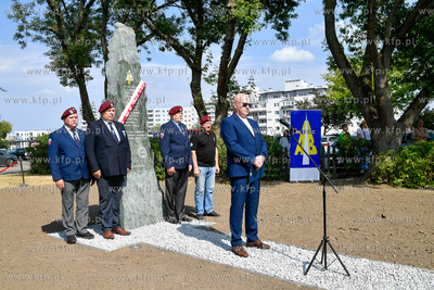 Zaspa, ul. Pilotów 3. 50. urodziny osiedla Zaspa....