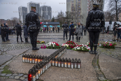 Plac Solidarności pod Pomnikiem Poległych Stoczniowców...