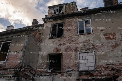 Gdańsk, Wrzeszcz, ul. K.Leczkowa. Nz. Budynek do wyburzenia...