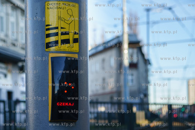 Gdańsk, Wrzeszcz, ul. Grunwaldzka. Nz.  Przycisk dla...