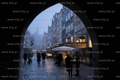 Mglisty dzień w Gdańsku. 02.01.2023 / fot. Anna Rezulak...