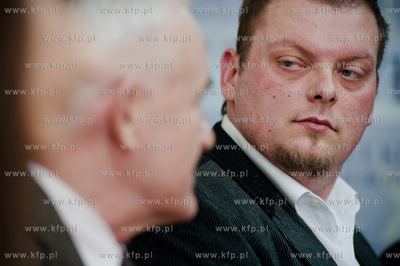 Gdynia. Konferencja prasowa Przewodniczacego Rady Krajowej...