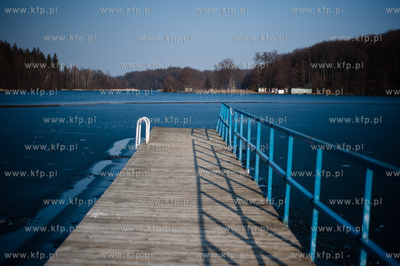 Kaszuby. Jezioro Przywidzkie.
17.03.2012
fot. Mateusz...